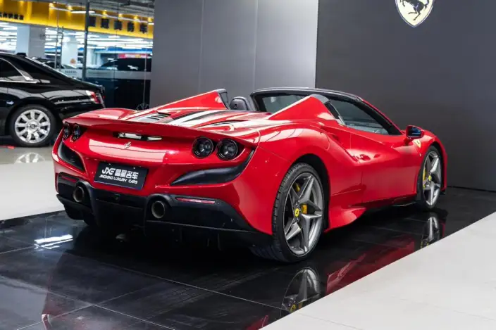 Ferrari F8 2020 Model Spider 3.9T V8 – фото 7