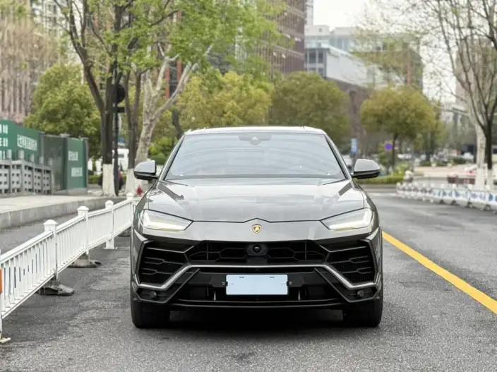 Urus 2021 Model 4.0T V8 – фото 2