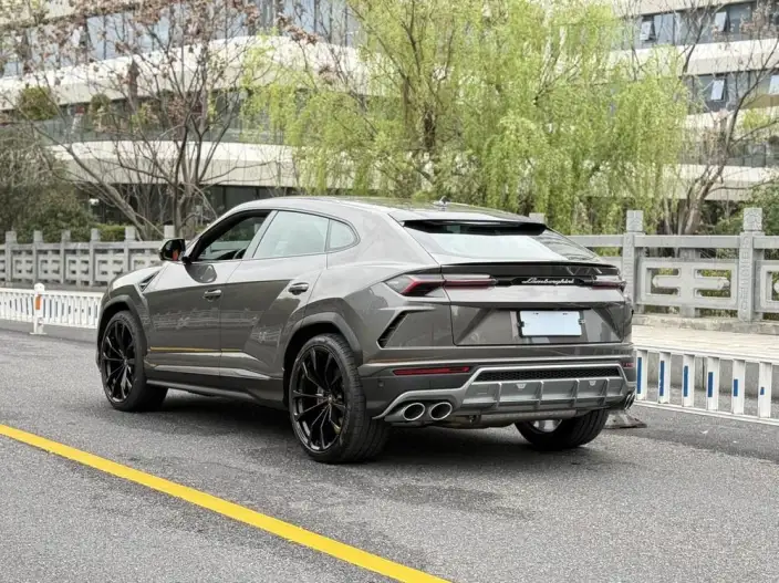 Urus 2021 Model 4.0T V8 – фото 4
