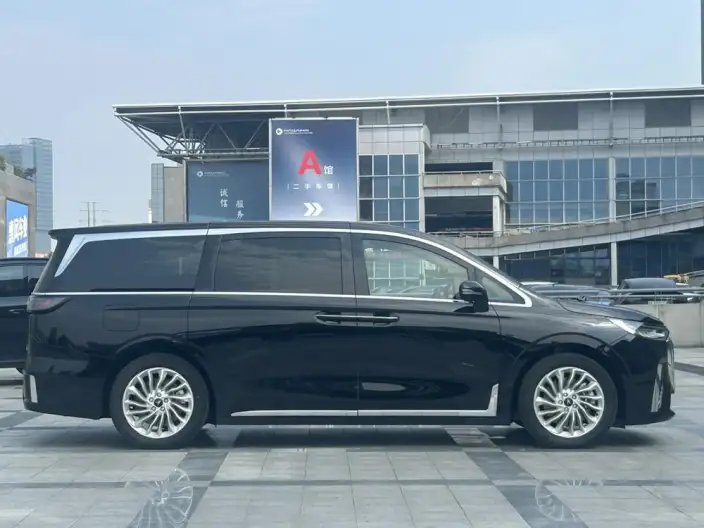 VOYAH Dreamer PHEV 2024 Model Ultra-long Endurance Superior Edition – фото 7