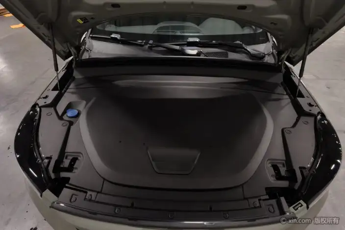 Volvo C40 EV 2023 Model Long Battery Life Pro Edition – фото 5