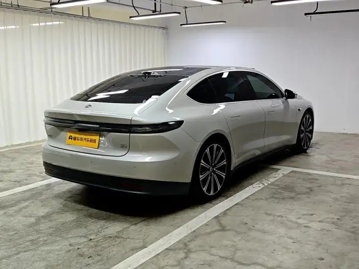 NIO ET7 2024 Model 100kWh Executive Signature Edition – фото 7