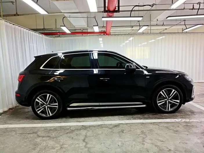 Audi Q5L 2022 Model Facelift 40T Luxury Dynamic Model – фото 8