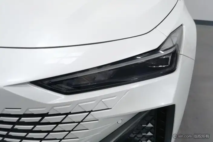 Changan UNI-V 2022 Model 1.5T Noble Model – фото 7