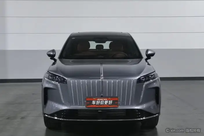HONGQI HS6 PHEV 2026 Model 220 4WD Smart Hybrid Edition