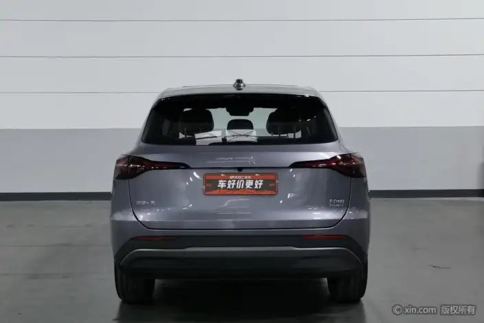 HONGQI HS6 PHEV 2026 Model 220 4WD Smart Hybrid Edition