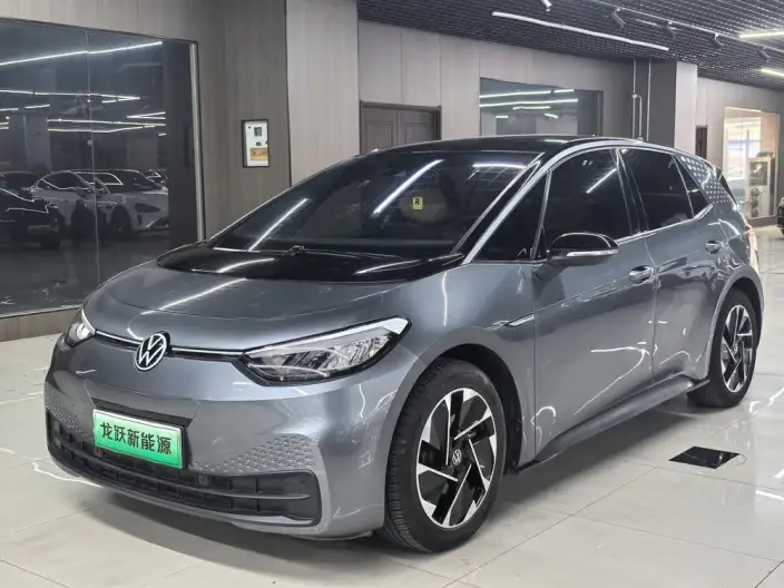 Volkswagen ID.3 2023 Model Pure Smart Edition – фото 1