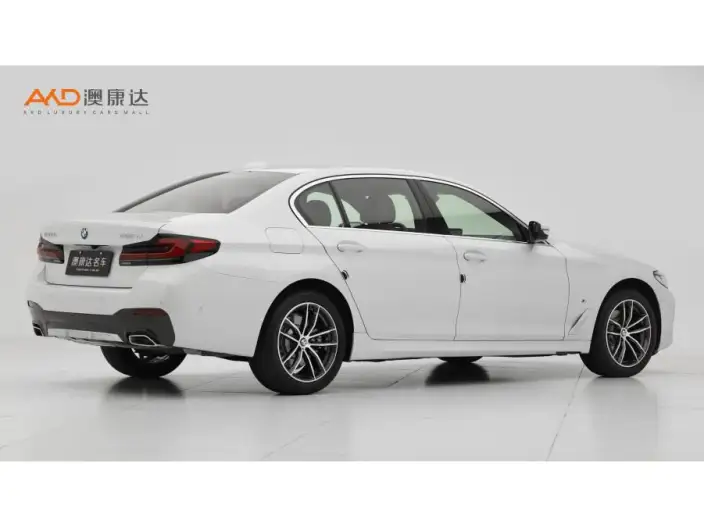 BMW 5 Series 2022 Model Facelift II 525Li M Sports Set – фото 4