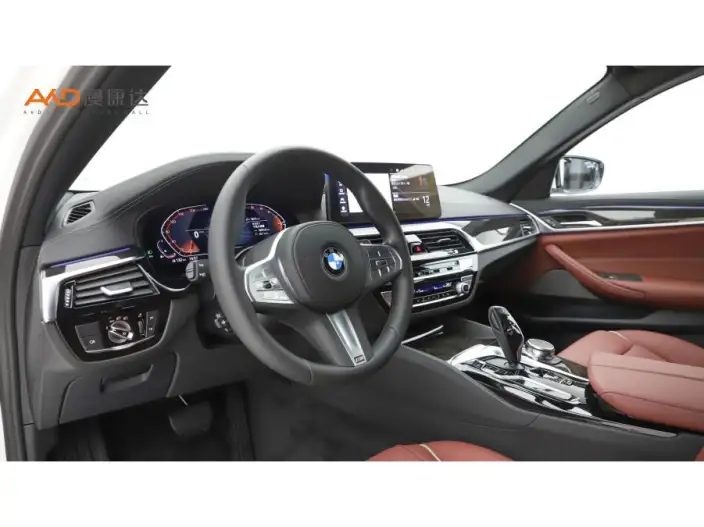 BMW 5 Series 2022 Model Facelift II 525Li M Sports Set – фото 6