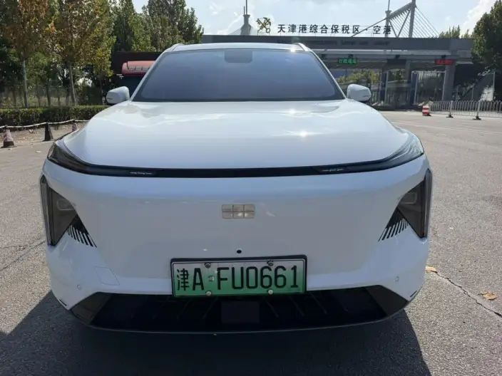 Geely Galaxy L7 2023 Model 1.5T DHT 55km AIR