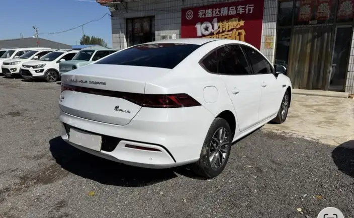 BYD Qin PLUS DM 2023 Model DM-i Champion Edition 120KM Leading Model – фото 5