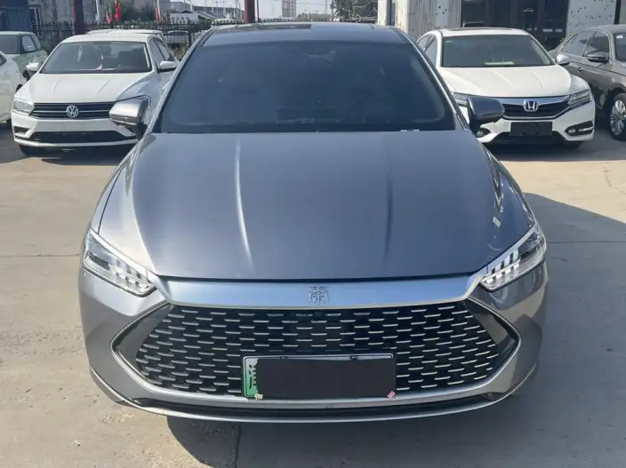 BYD Qin PLUS DM 2023 Model DM-i Champion Edition 120KM Leading Model – фото 2