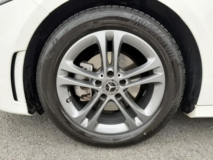 Mercedes-Benz A-class 2022 Model A 180 L Sports sedan – фото 8