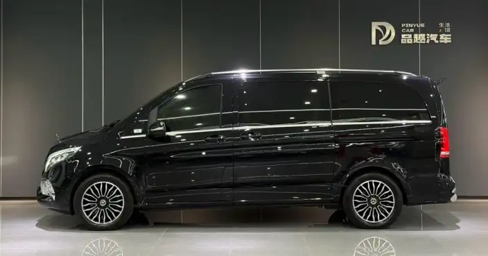 Mercedes-Benz V-Class 2022 Model V 260 Pilot Edition – фото 3