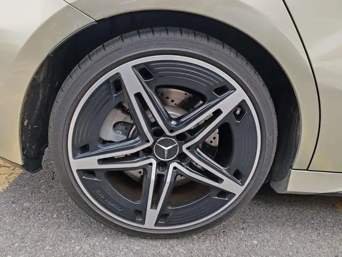 Mercedes-Benz A-Class AMG Imported 2024 Model AMG A 35 4MATIC – фото 9