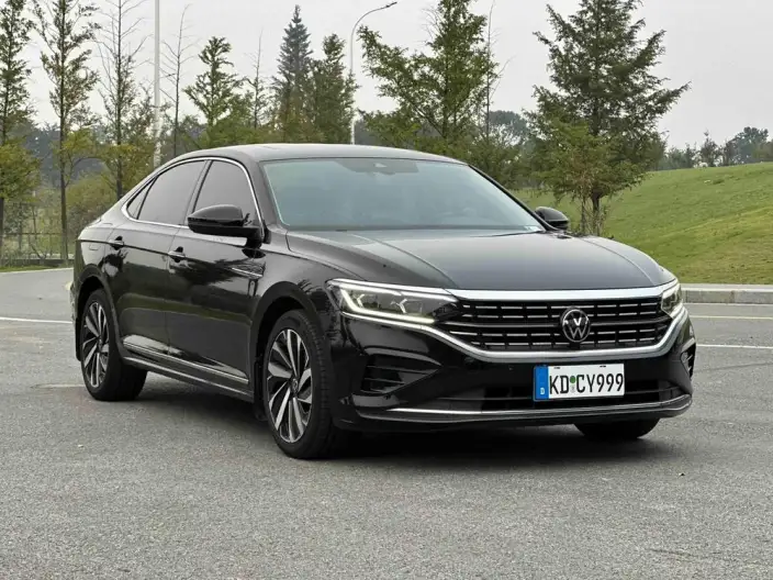 Volkswagen Passat 2021 Model 380TSI Deluxe Edition – фото 3