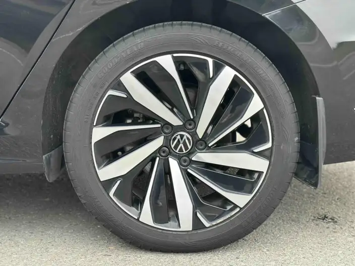 Volkswagen Passat 2021 Model 380TSI Deluxe Edition – фото 7