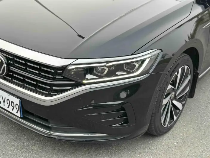 Volkswagen Passat 2021 Model 380TSI Deluxe Edition – фото 8