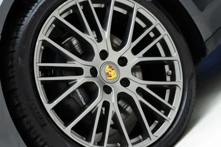Panamera 2023 Model Facelift Panamera 4 Executive Extended Platinum Edition 2.9T – фото 10