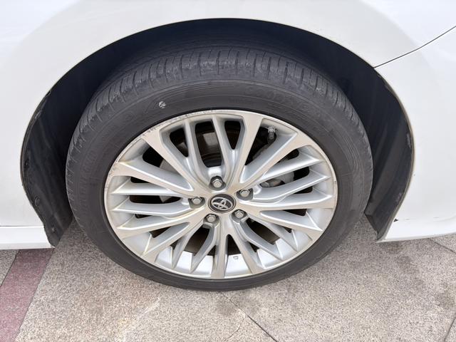 Toyota Camry 2018 2.5G Luxury – фото 9