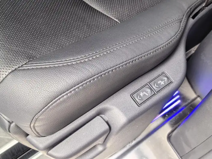 Toyota Sienna 2023 Model Hybrid 2.5L Premium Edition – фото 8