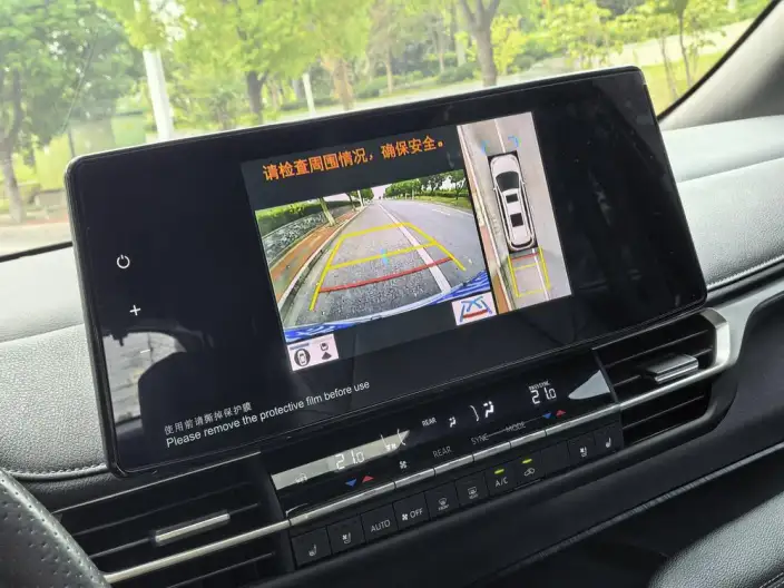 Toyota Sienna 2023 Model Hybrid 2.5L Premium Edition – фото 9