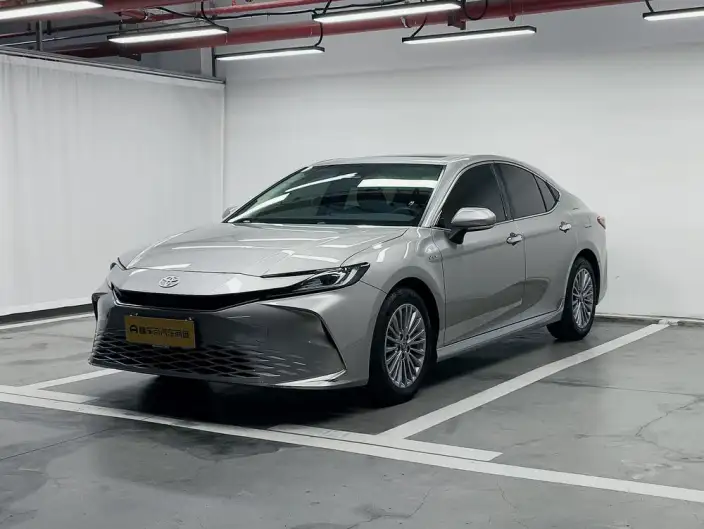 Toyota Camry 2024 Model Hybrid 2.0HGVP Deluxe Edition