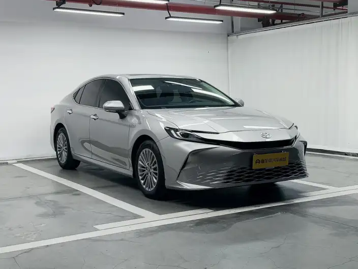 Toyota Camry 2024 Model Hybrid 2.0HGVP Deluxe Edition