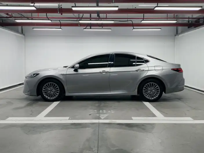 Toyota Camry 2024 Model Hybrid 2.0HGVP Deluxe Edition