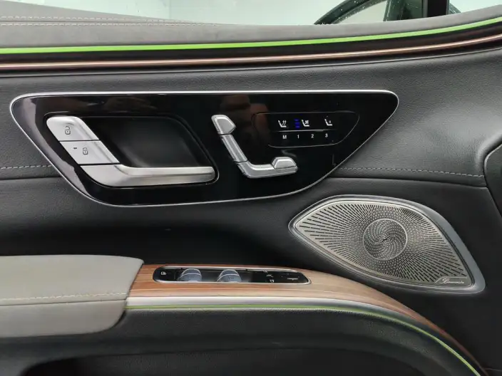 Mercedes-Benz EQS SUV 2023 Model EQS 450 4MATIC Pioneer Edition – фото 9
