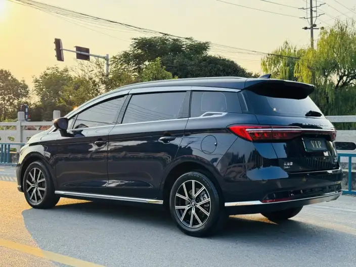 BYD Song MAX DM 2022 Model DM-i 105KM Flagship Model – фото 4