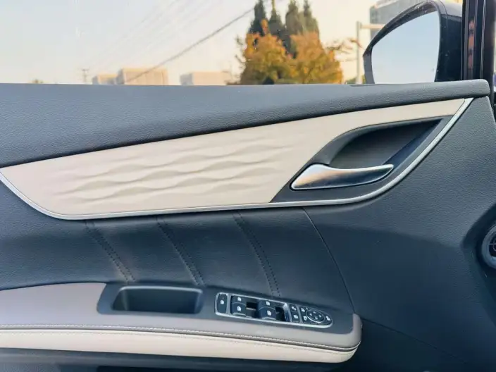 BYD Song MAX DM 2022 Model DM-i 105KM Flagship Model – фото 9