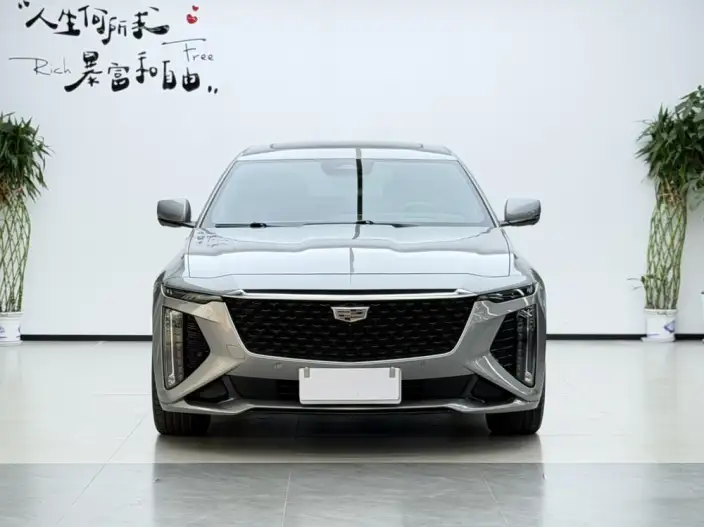 Cadillac CT6 2023 Model 28T Platinum edition