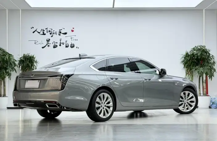 Cadillac CT6 2023 Model 28T Platinum edition – фото 5