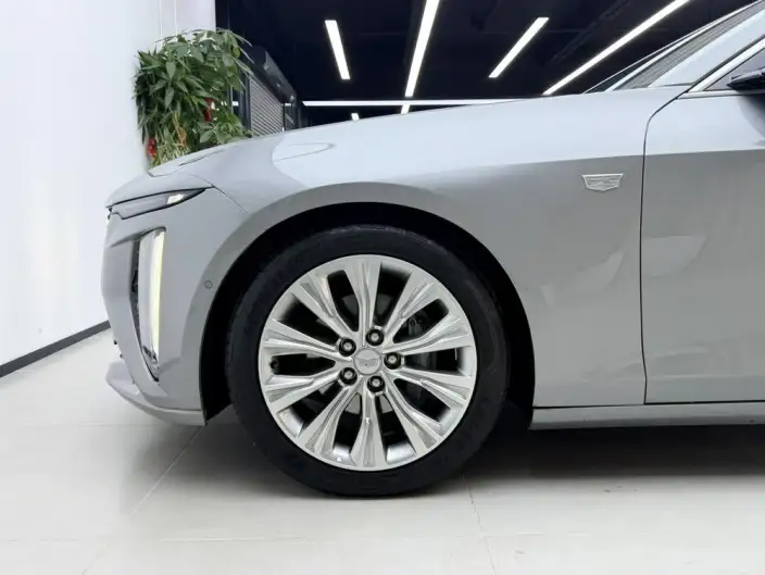 Cadillac CT6 2023 Model 28T Platinum edition – фото 6