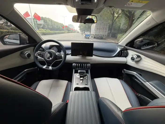 BYD Yuan PLUS 2022 Model 510KM Zunrong Model – фото 10
