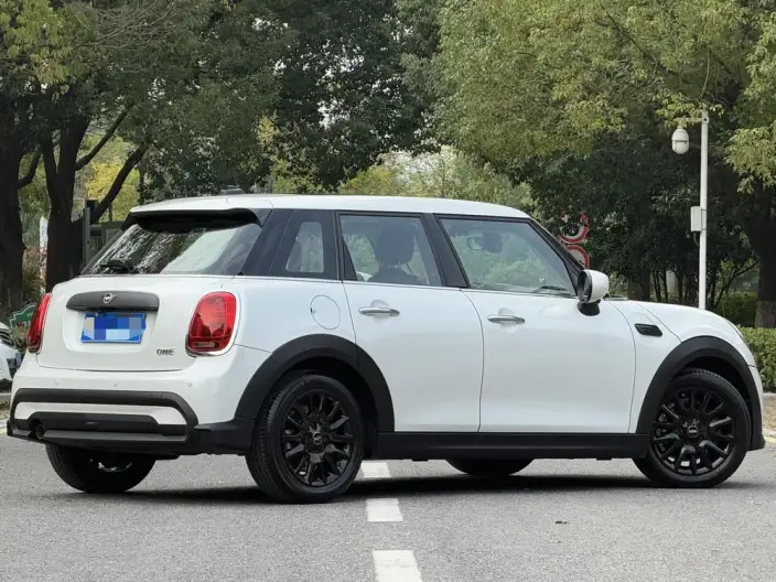 MINI 2023 Model 1.5T ONE Five-door Edition – фото 5