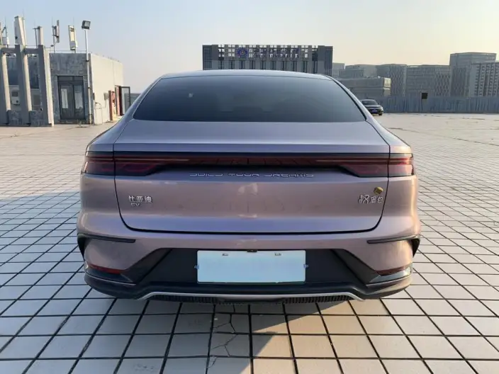BYD Han EV 2024 Model Honor Edition 605KM Noble Model – фото 5