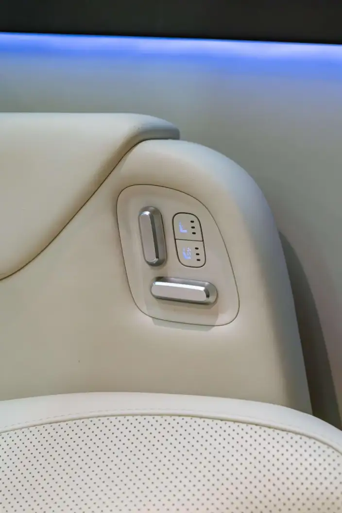 Li Auto MEGA 2024 Model Ultra Edition – фото 10