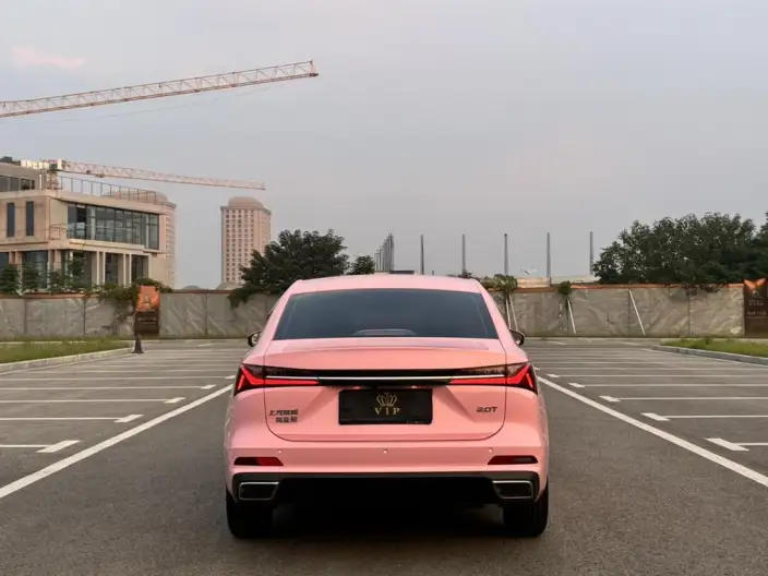 Roewe i5 2023 Model 1.5L CVT Deluxe Edition – фото 6