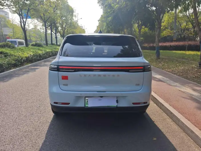 Leapmotor C10 2024 Model EV Edition 530 Smart Edition – фото 5