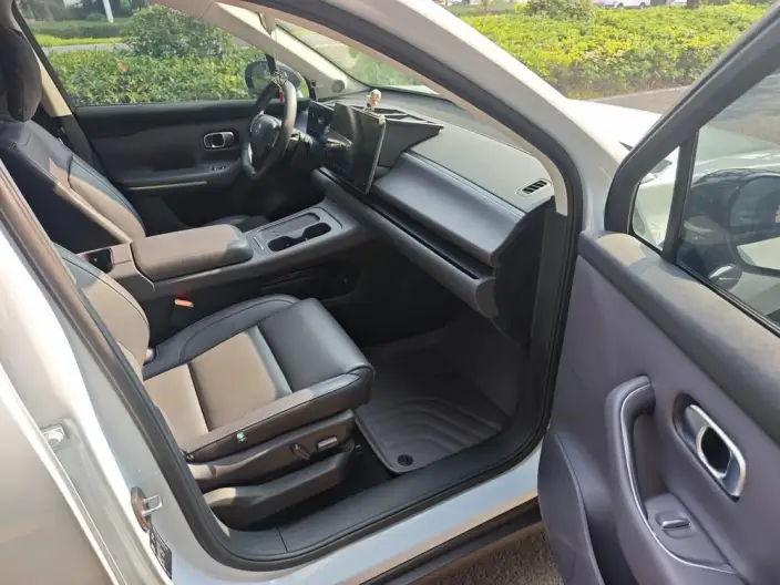 Leapmotor C10 2024 Model EV Edition 530 Smart Edition – фото 8