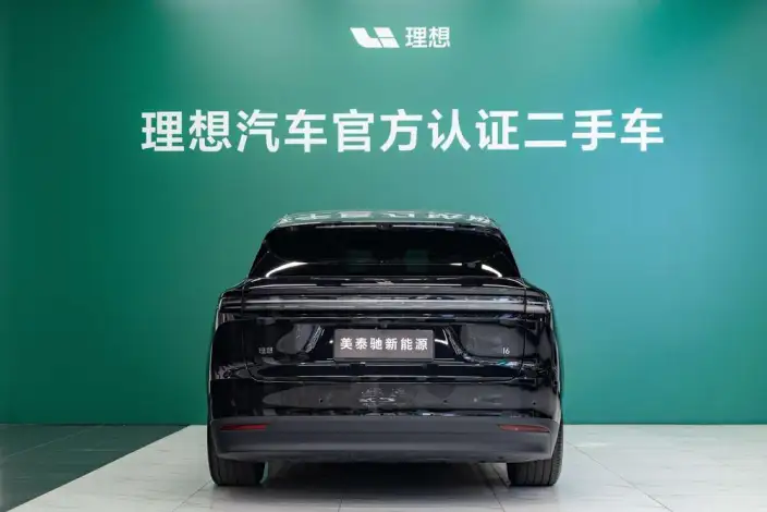Li Auto i6 2025 Model 2WD Standard Edition