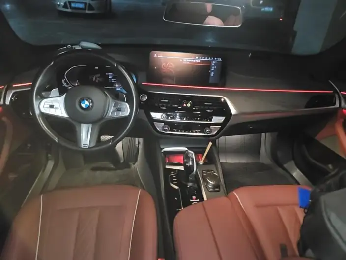 BMW 5 Series 2023 Model 530Li Leading Model M Sports Set – фото 5
