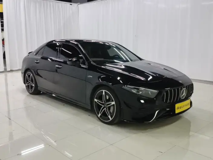 Mercedes-Benz A-Class AMG 2025 Model Facelift AMG A 35 L 4MATIC – фото 3