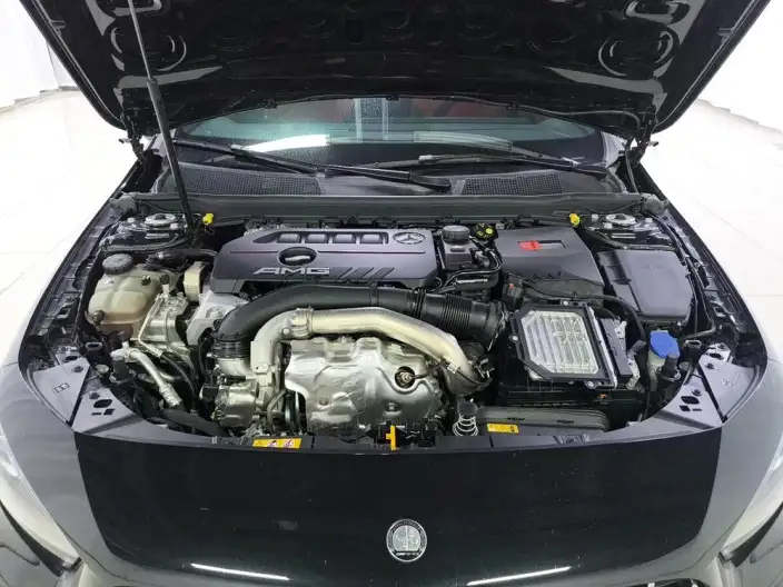 Mercedes-Benz A-Class AMG 2025 Model Facelift AMG A 35 L 4MATIC – фото 10