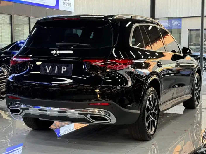 Mercedes-Benz GLC 2023 Model GLC 260 L 4MATIC Luxury Model 5 seat – фото 6