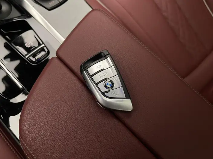 BMW 5 Series 2022 Model Facelift 530Li Leading Model M Sports Set – фото 9