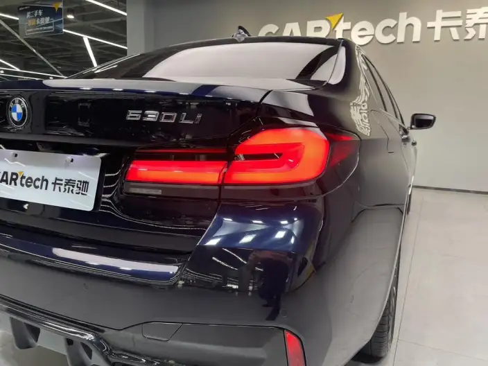 BMW 5 Series 2022 Model Facelift 530Li Leading Model M Sports Set – фото 10