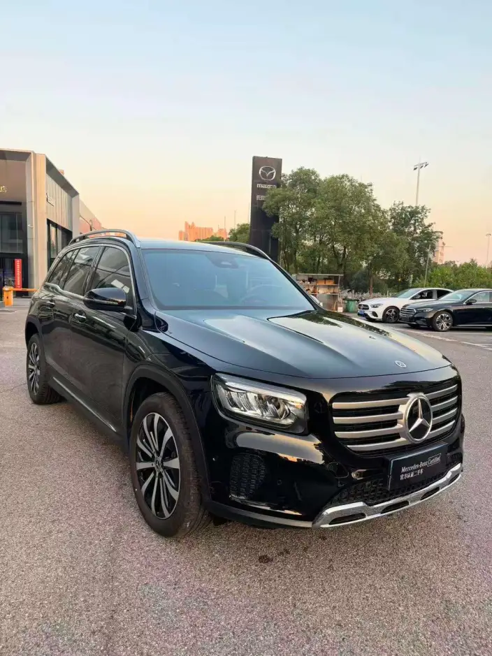 Mercedes-Benz GLB 2025 Model GLB 220 Fashion Model – фото 3